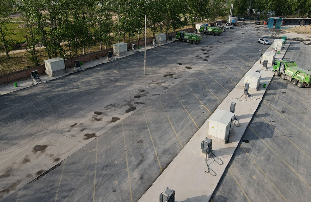 Large-scale Battery Electric Engineering Vehicle Charging Station in  Laohuazhuang, Zhengzhou, Henan