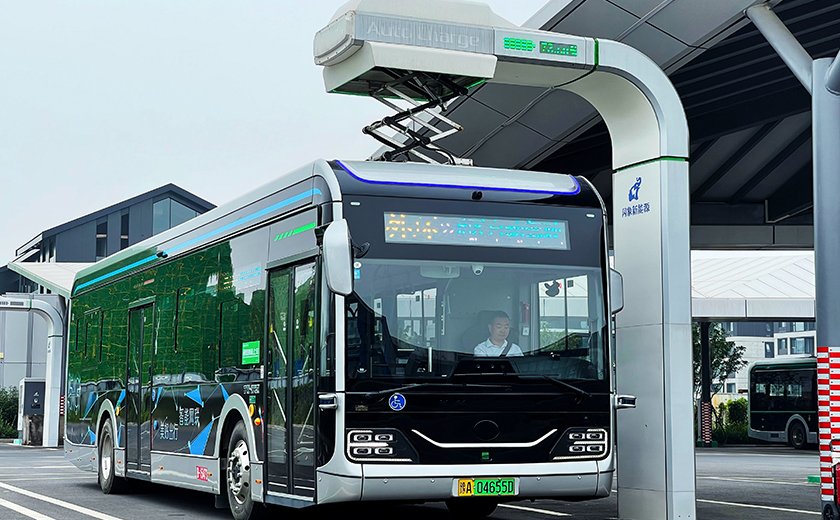 High power automatic charging system